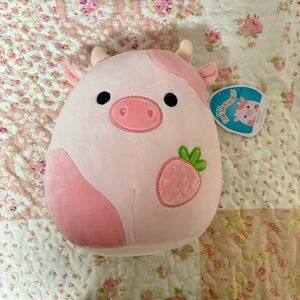 Reshma Strawberry Cow 8" Squishmallow BNWT